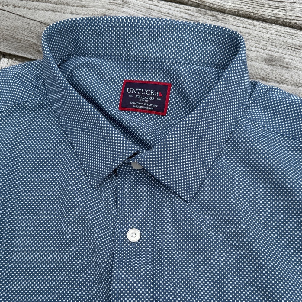 UNTUCKit Men's Navy Geometric pattern Shirt